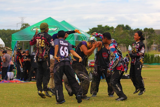 键时刻担负 键时刻担负